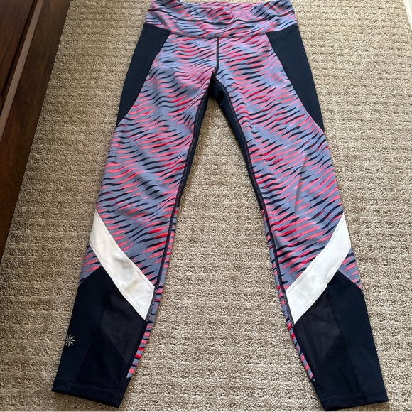 Athleta Leggings Electra Sonar Blue 7/8 Leggings Size Small - Picture 5 of 15